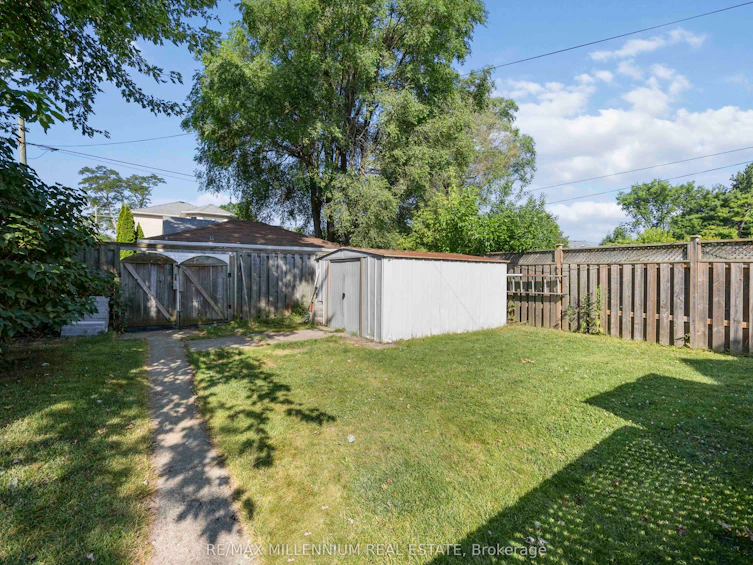 96 Phillip Avenue, Toronto, ON, M1N 3R4 - 43