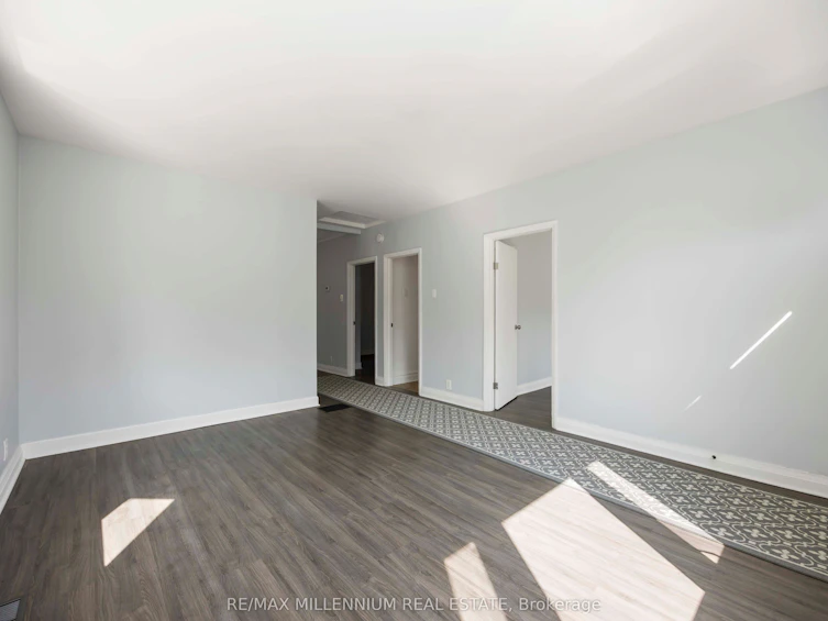 96 Phillip Avenue, Toronto, ON, M1N 3R4 - 6