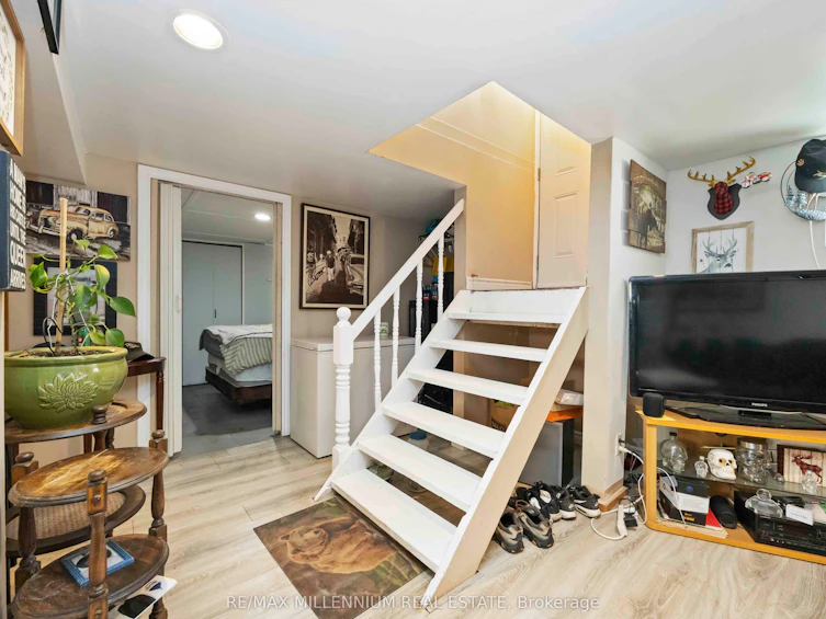 96 Phillip Avenue, Toronto, ON, M1N 3R4 - 25