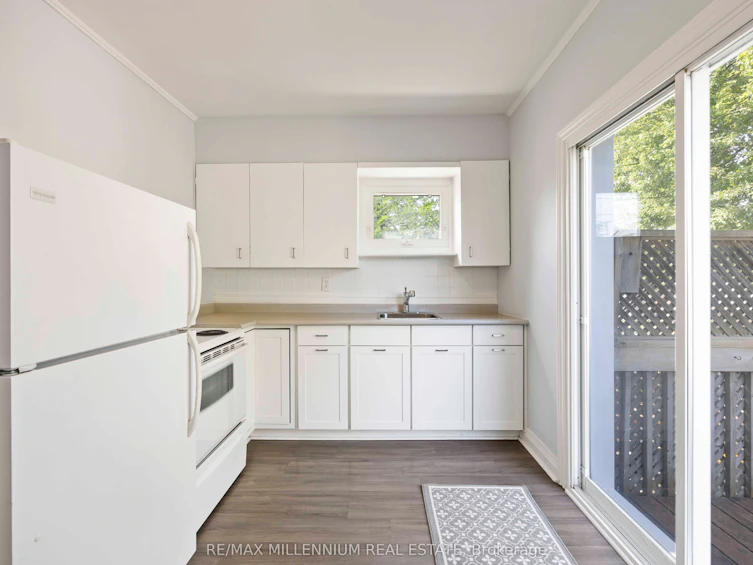 96 Phillip Avenue, Toronto, ON, M1N 3R4 - 12