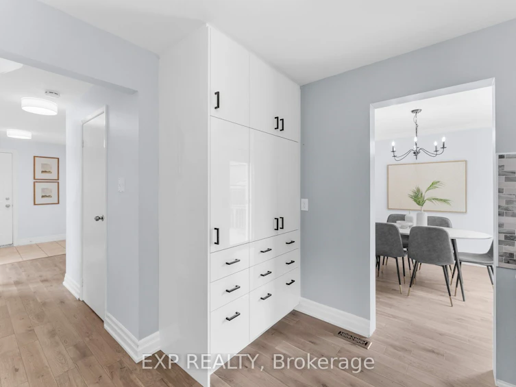 678 Beckworth Square, Pickering, ON, L1V 3X4 - 8