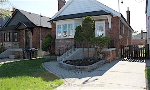 226 Donlands Avenue, Toronto, ON, M4J 3R2
