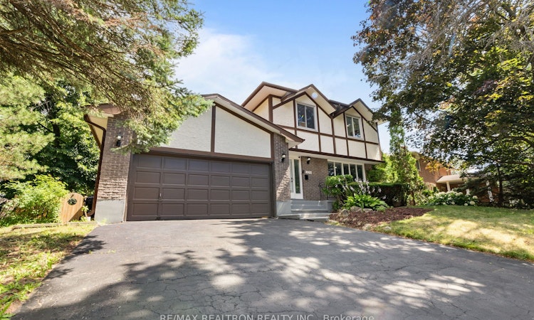 228 Sherwood Court E