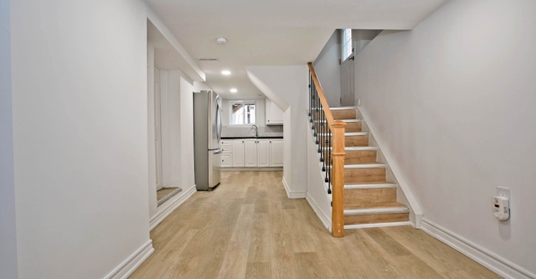 63 Pinegrove Avenue, Toronto, ON, M1N 2G3 - 2