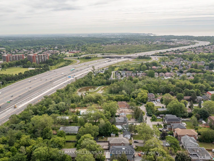 30 Willowlea Drive, Toronto, ON, M1C 1J5 - 32