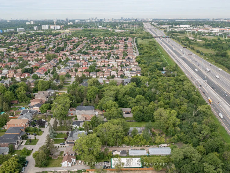 30 Willowlea Drive, Toronto, ON, M1C 1J5 - 31