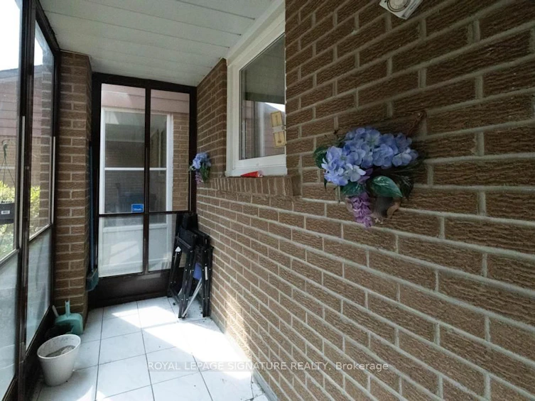 109 Carolbreen Square, Toronto, ON, M1V 1J1 - 3