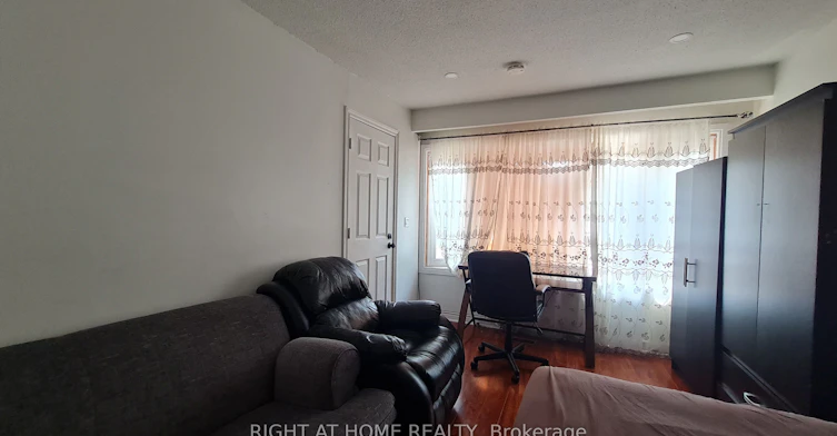 RM B-55 Littleleaf Drive, Toronto, ON, M1B 1Y7 - 3
