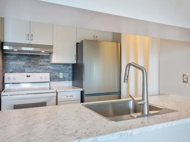 601-1625 Pickering Parkway, Pickering, ON, L1V 6Z6 - 8