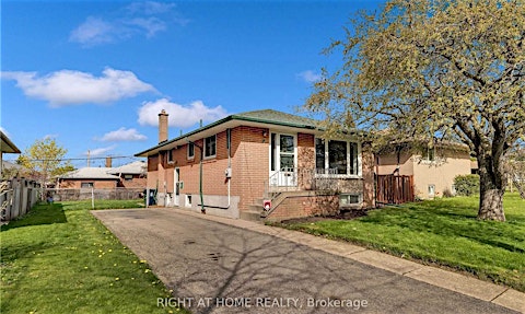 Main-28 Reno Drive, Toronto, ON, M3B 0A7