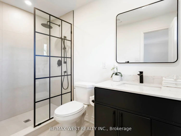 54 Elmartin Drive, Toronto, ON, M1W 3C5 - 17