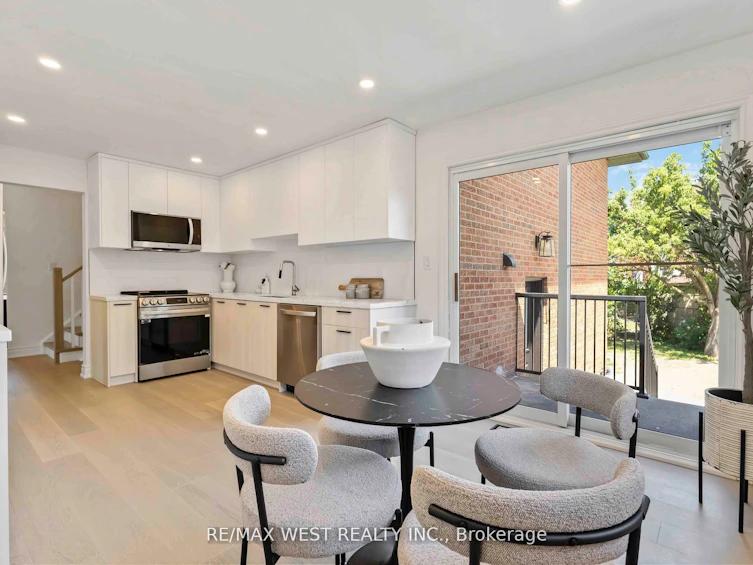 54 Elmartin Drive, Toronto, ON, M1W 3C5 - 11
