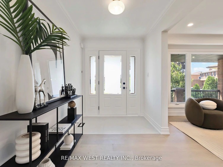 54 Elmartin Drive, Toronto, ON, M1W 3C5 - 2