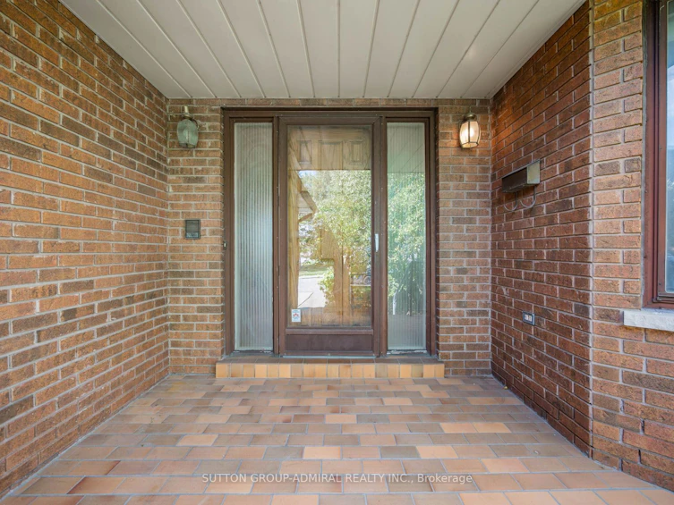 150 Maybourne Avenue, Toronto, ON, M1L 2W6 - 3
