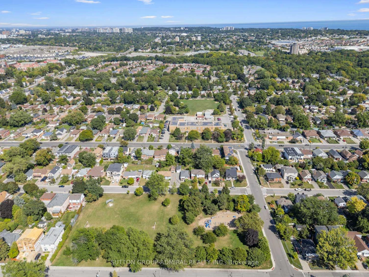150 Maybourne Avenue, Toronto, ON, M1L 2W6 - 42