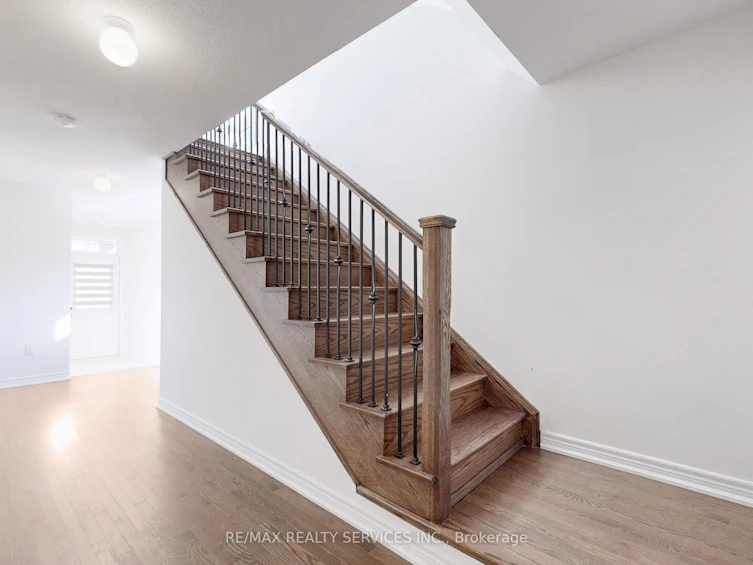 513 Littlewood Lane, Ajax, ON, L1S 0H1 - 8