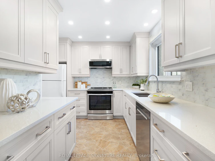 64-1235 Radom Street, Pickering, ON, L1W 1J3