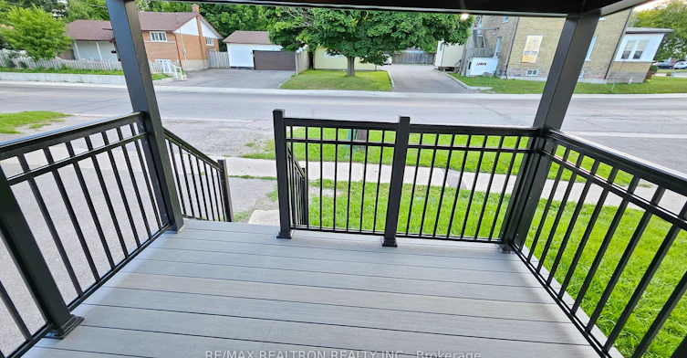 13 Wilson Street N, Oshawa, ON, L1H 6B4 - 2