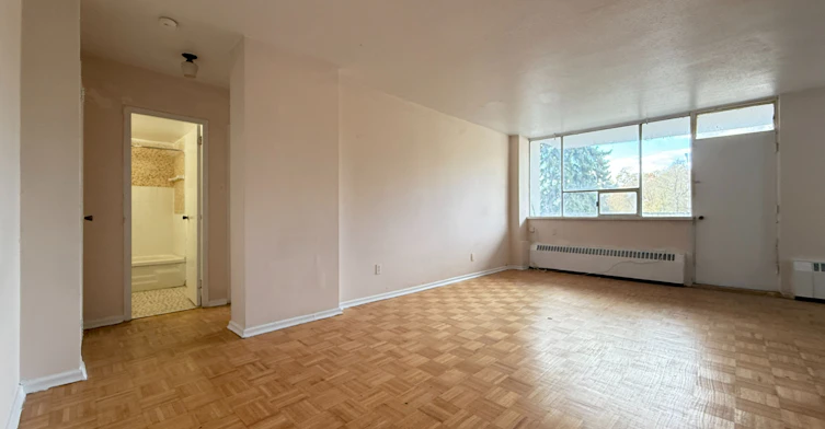 211-500 Dawes Road, Toronto, ON, M4B 2G1