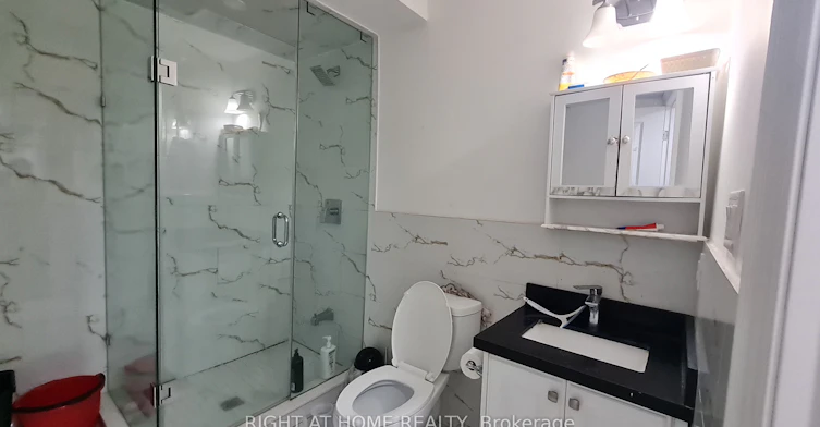 Room A-10 Emmott Avenue, Toronto, ON, M1L 2X3 - 13
