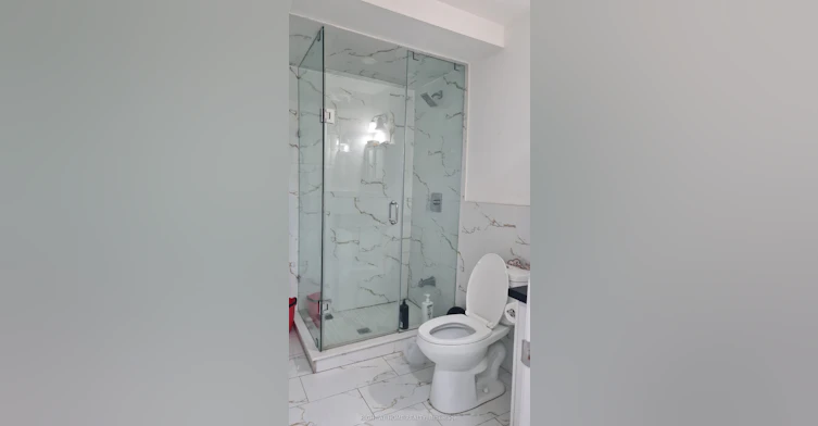 Room A-10 Emmott Avenue, Toronto, ON, M1L 2X3 - 12