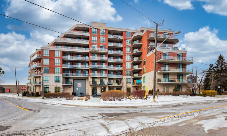 901-3655 Kingston Road