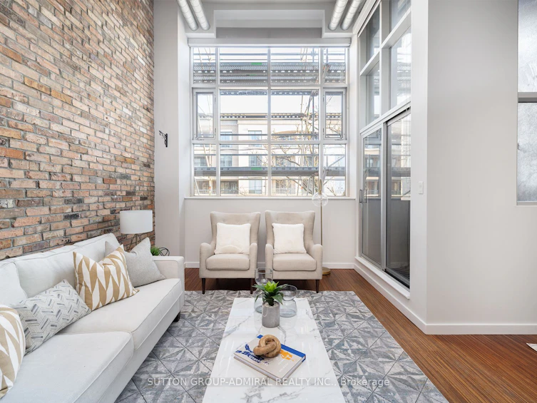 201-1852 Queen Street E, Toronto, ON, M4L 1H1 - 3