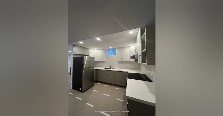 1042 Kingpeak Crescent, Pickering, ON, L1X 0H3 - 11