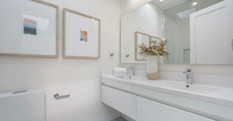 2B Holmstead Avenue, Toronto, ON, M4B 1T1 - 31