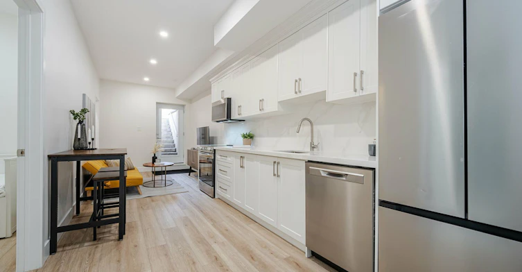 2B Holmstead Avenue, Toronto, ON, M4B 1T1 - 35