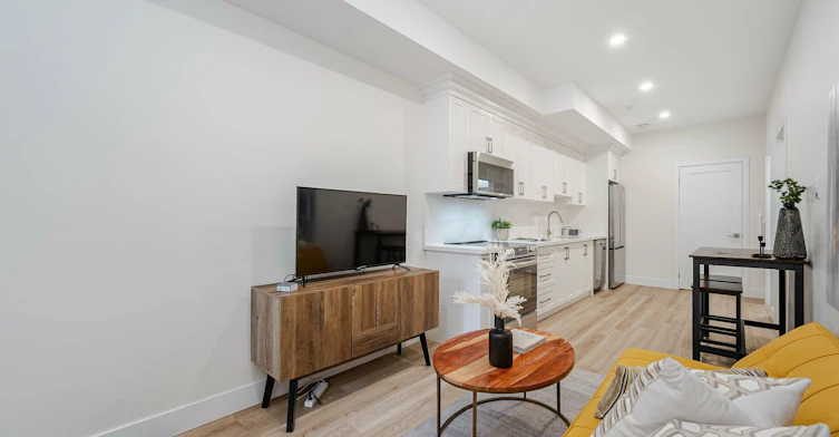 2B Holmstead Avenue, Toronto, ON, M4B 1T1 - 39