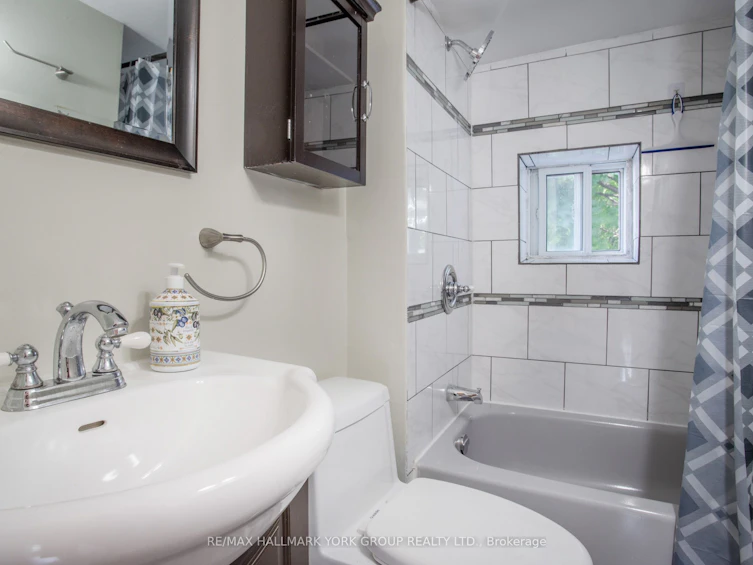 112.5 Olive Avenue, Oshawa, ON, L1H 2P2 - 18