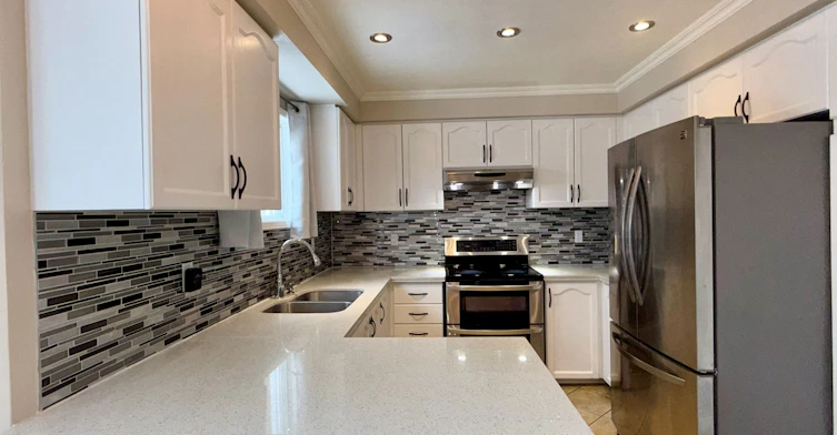 1901 Pine Grove Avenue, Pickering, ON, L1V 6T1 - 17