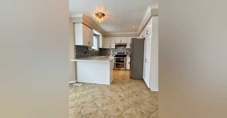 1901 Pine Grove Avenue, Pickering, ON, L1V 6T1 - 14