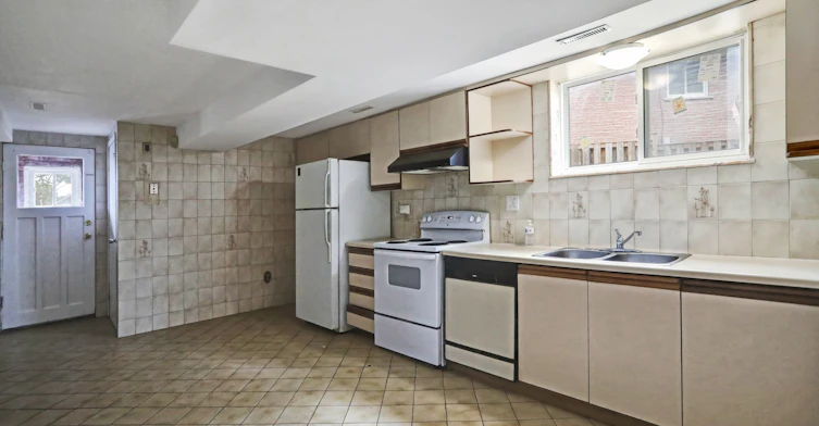 Lower-16 Kingsdown Drive, Toronto, ON, M1K 3B8 - 2