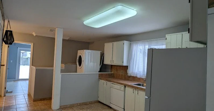 Main-712 Victory Drive, Pickering, ON, L1W 2S2 - 4