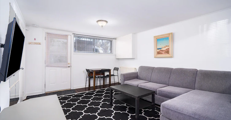 Lower 1-224 Pickering Street, Toronto, ON, M4E 3J8 - 5