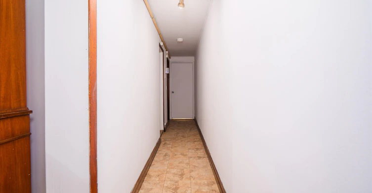 Lower Bach-224 Pickering Street, Toronto, ON, M4E 3J8 - 4