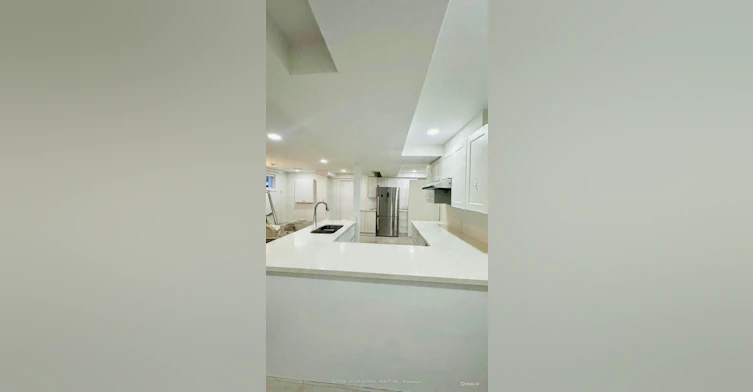 Lower-25 Arbutus Crescent, Toronto, ON, M1P 1W8 - 7