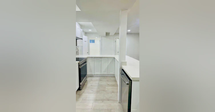 Lower-25 Arbutus Crescent, Toronto, ON, M1P 1W8 - 5