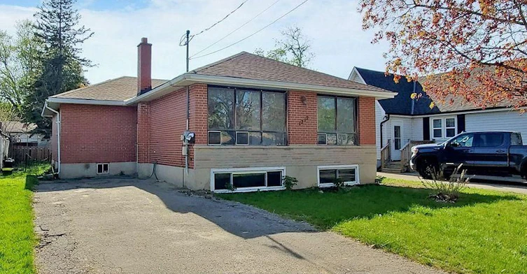 1212 Somerville Street, Oshawa, ON, L1G 4K8