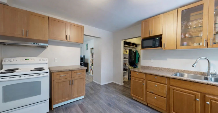Main-117 Hampton Avenue, Toronto, ON, M4K 2Z2 - 4