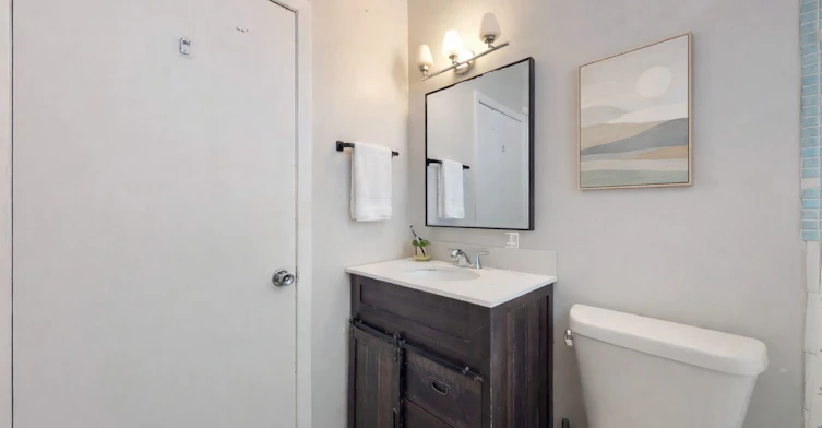 Main-117 Hampton Avenue, Toronto, ON, M4K 2Z2 - 10