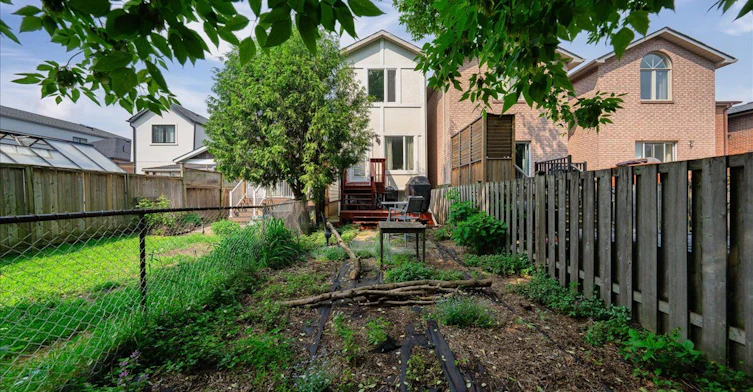 169 King Edward Avenue, Toronto, ON, M4C 5J7 - 34