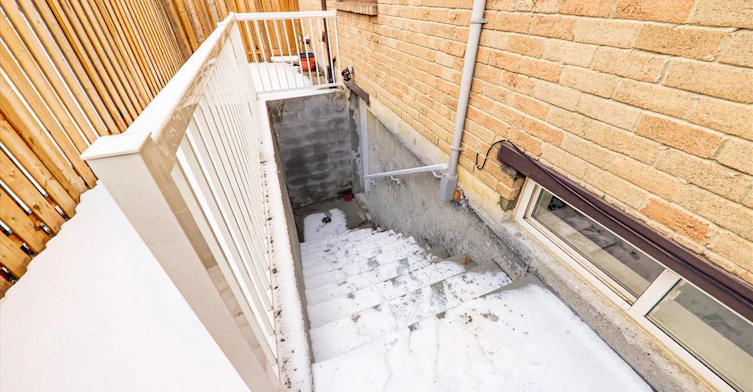 BSMT-635 Beckworth Square, Pickering, ON, L1V 3X3 - 3