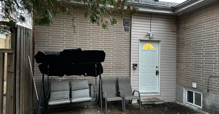 20 Frances Crescent, Toronto, ON, M1S 2E5 - 2