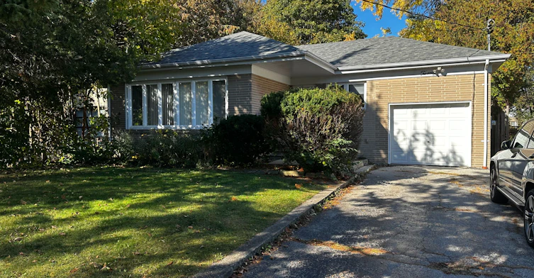 20 Frances Crescent, Toronto, ON, M1S 2E5