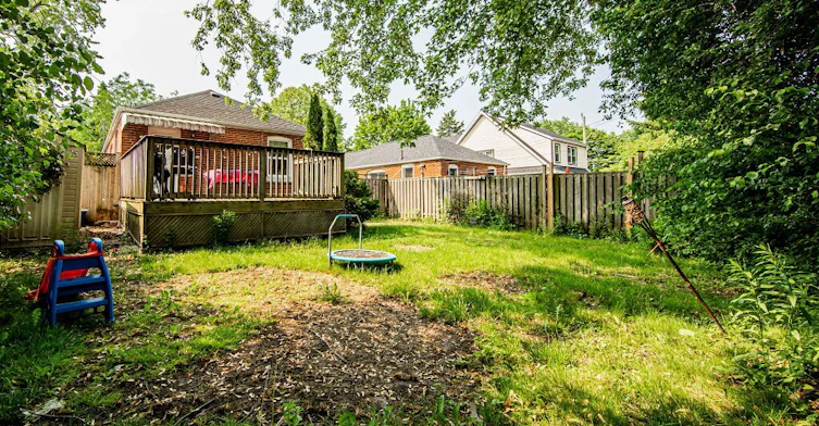 32 Florens Avenue, Toronto, ON, M1L 1R6 - 6