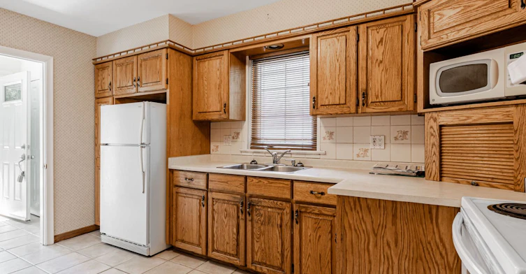 Main Unit-36 Par Avenue, Toronto, ON, M1G 2G4 - 17