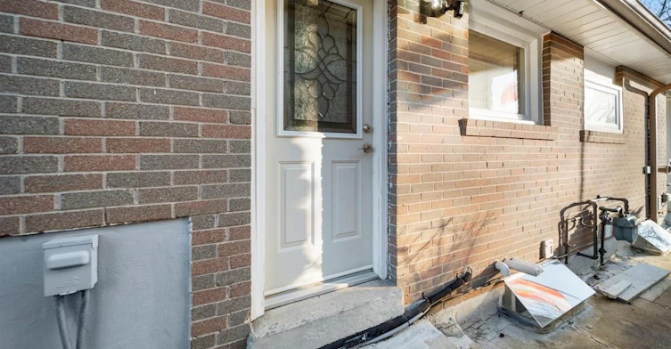 Lower-181 Centennial Road, Toronto, ON, M1C 2A1 - 12